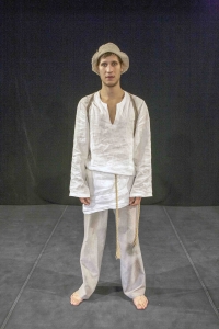 До третьих петухов